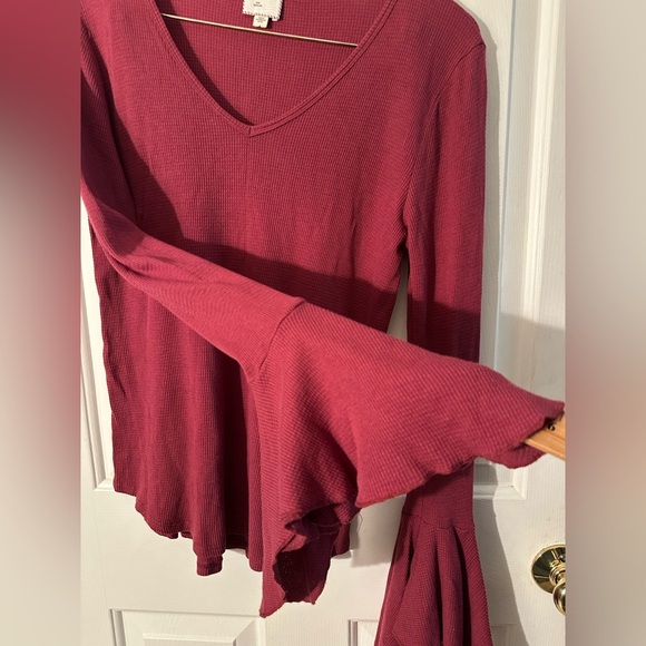 ANTHROPOLOGIE Postmark MED Cranberry V Neck Flutter Poet Ribbed Thermal Fairy - Picture 8 of 10